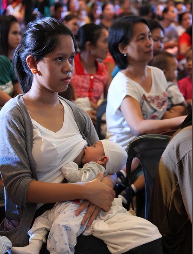 前越南环球小姐急道歉文化冲突引爆网络AG真人登录丈夫母乳冲咖啡惹众怒!(图4) 前越南环球小姐急道歉文化冲突引爆网络AG真人登录丈夫母乳冲咖啡惹众怒!(图4)